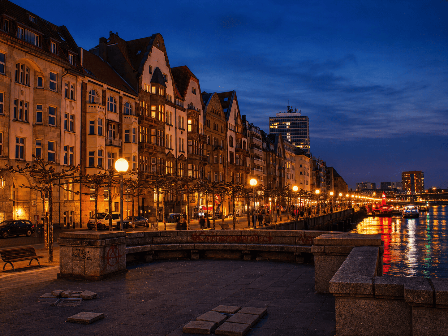 Rhine riverfront in Düsseldorf